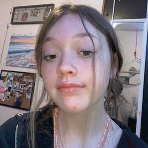 Meet your Posher, Lily